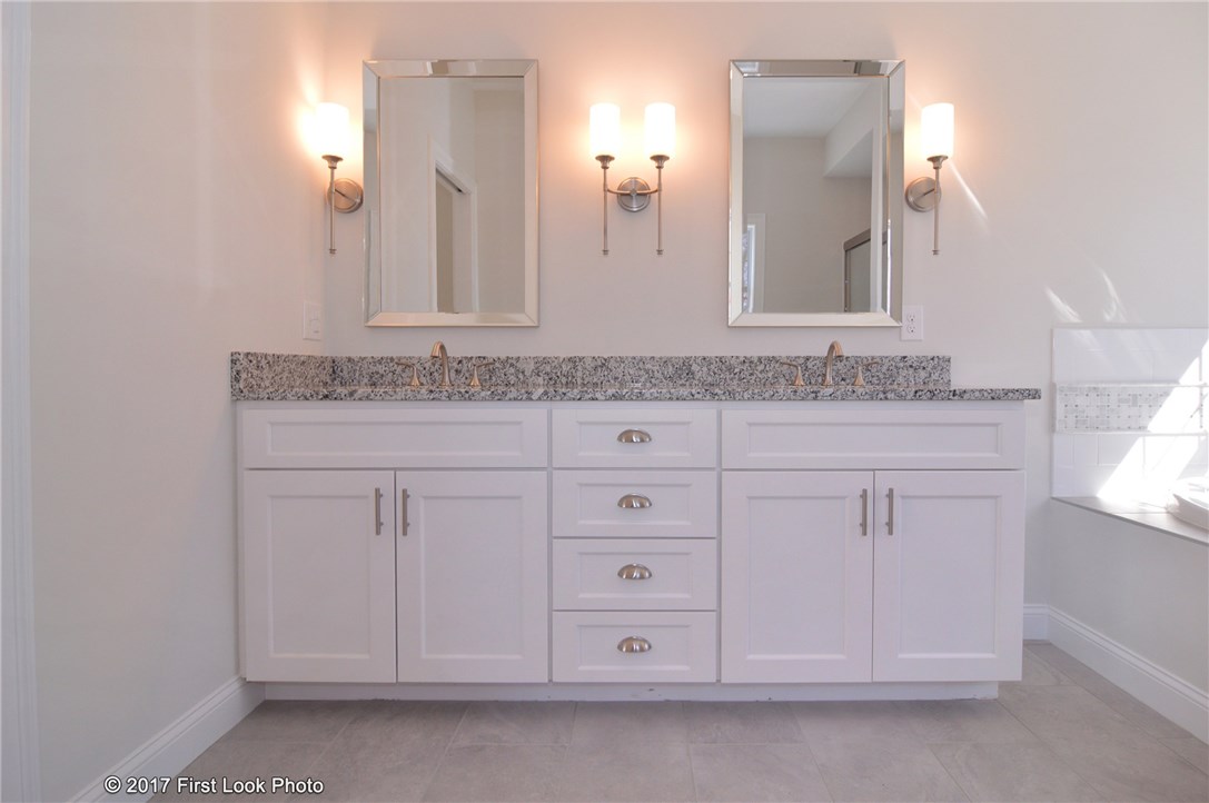 206 Rodman Lane North Kingstown, RI 02852 - Photo 22 of 29