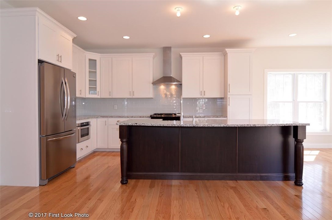 206 Rodman Lane North Kingstown, RI 02852 - Photo 6 of 29