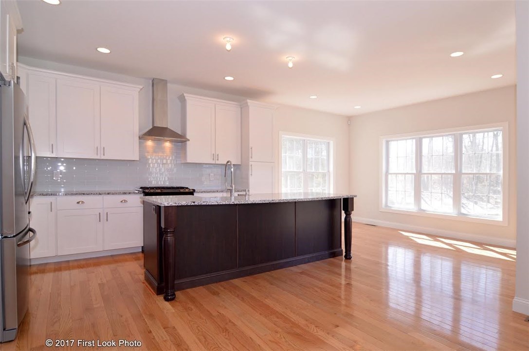 206 Rodman Lane North Kingstown, RI 02852 - Photo 7 of 29