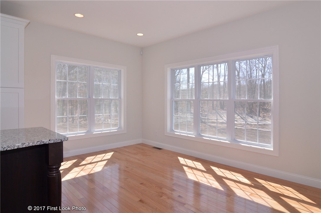 206 Rodman Lane North Kingstown, RI 02852 - Photo 8 of 29