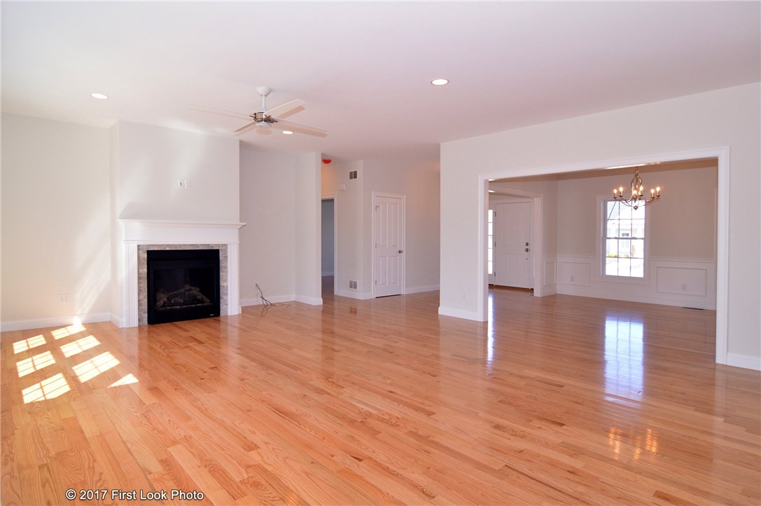 206 Rodman Lane North Kingstown, RI 02852 - Photo 9 of 29