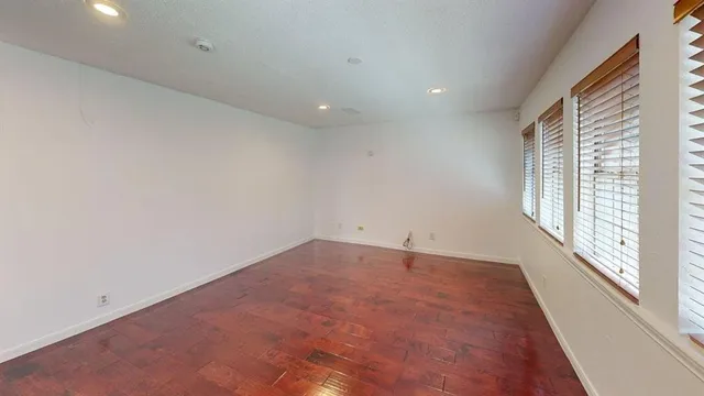 $2,350 | 217 Creekside Lane, Coppell, TX 75019