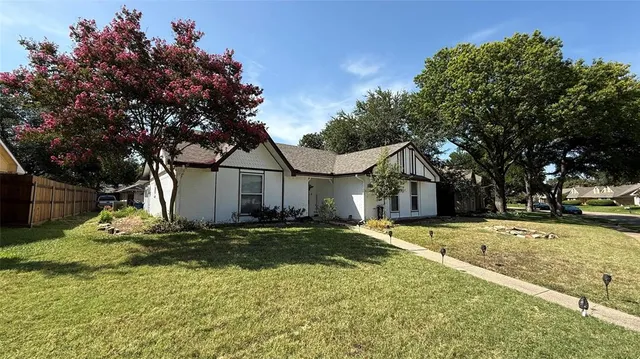 $2,350 | 217 Creekside Lane, Coppell, TX 75019