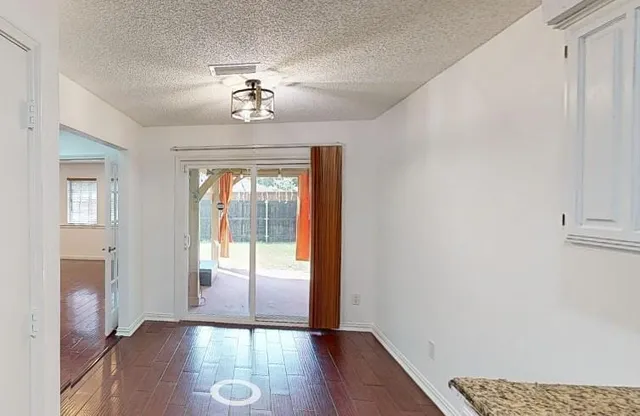 $2,350 | 217 Creekside Lane, Coppell, TX 75019