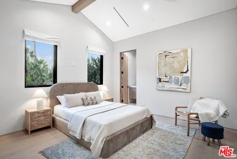 $4,349,000 | 4830 Valjean Avenue, Encino, CA 91436