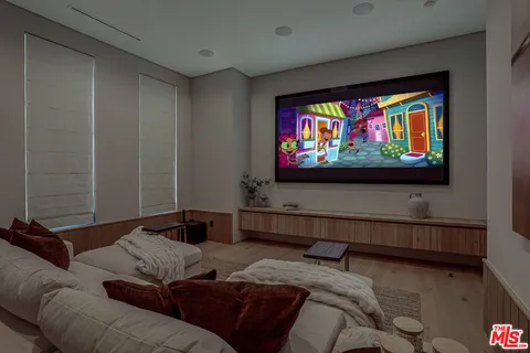 $4,349,000 | 4830 Valjean Avenue, Encino, CA 91436