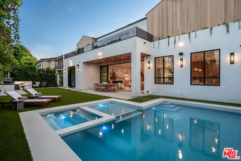 $4,349,000 | 4830 Valjean Avenue, Encino, CA 91436