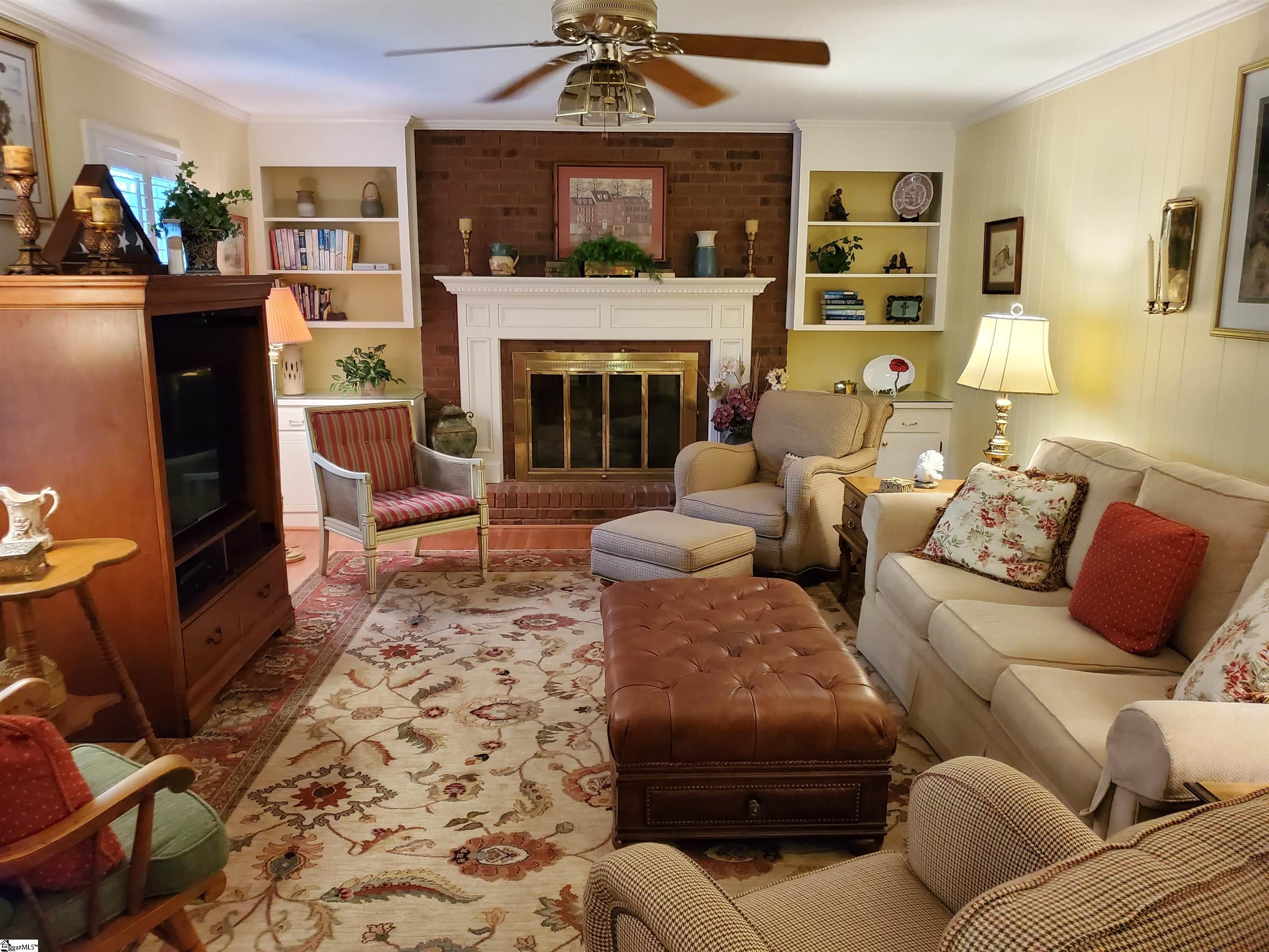 407 Laurel Road Easley, SC 29642 - Photo 7 of 31 Gallery Image 7