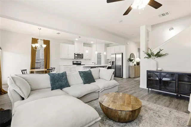 $420,000 | 1013 Wildwood Drive, Joshua, TX 76058