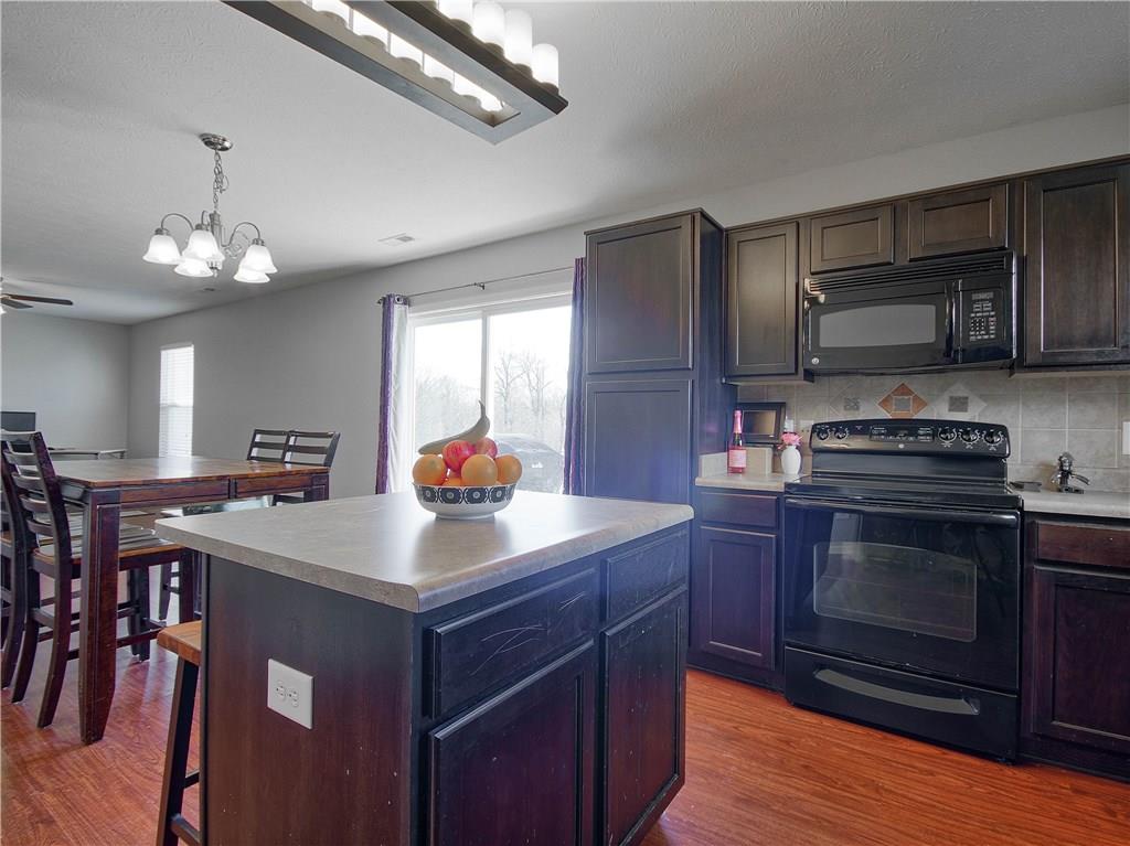 4516 Bow Ridge Lane Indianapolis, IN 46239 - Photo 12 of 39 Gallery Image 12