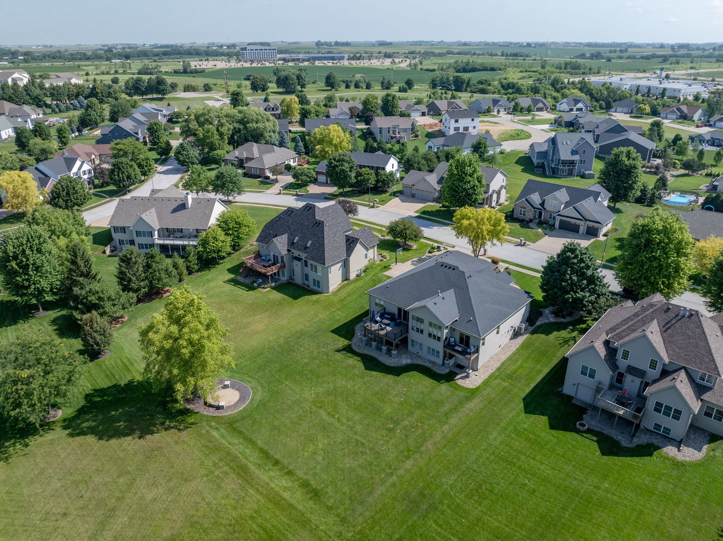 6412 Forest Road Davenport, IA 52807 - Photo 58 of 66