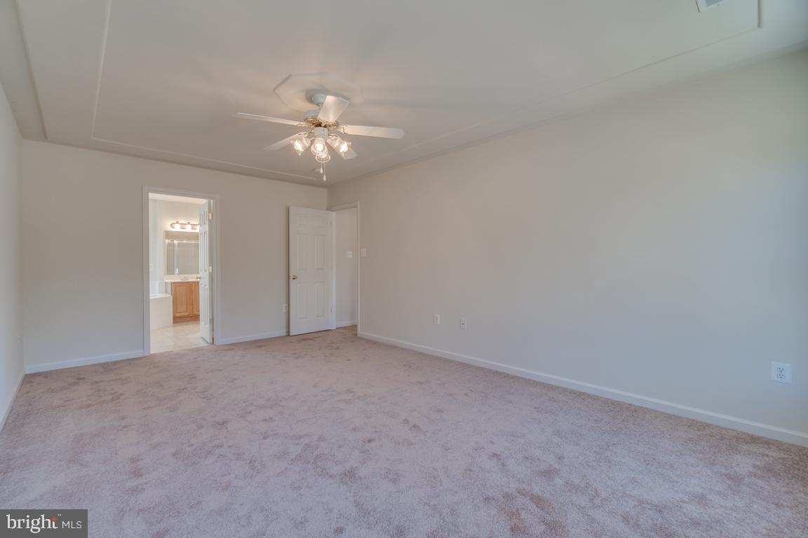 3547 White Hall Road King George, VA 22485 - Photo 28 of 51 Open to master bath w/gigantic walk in closet