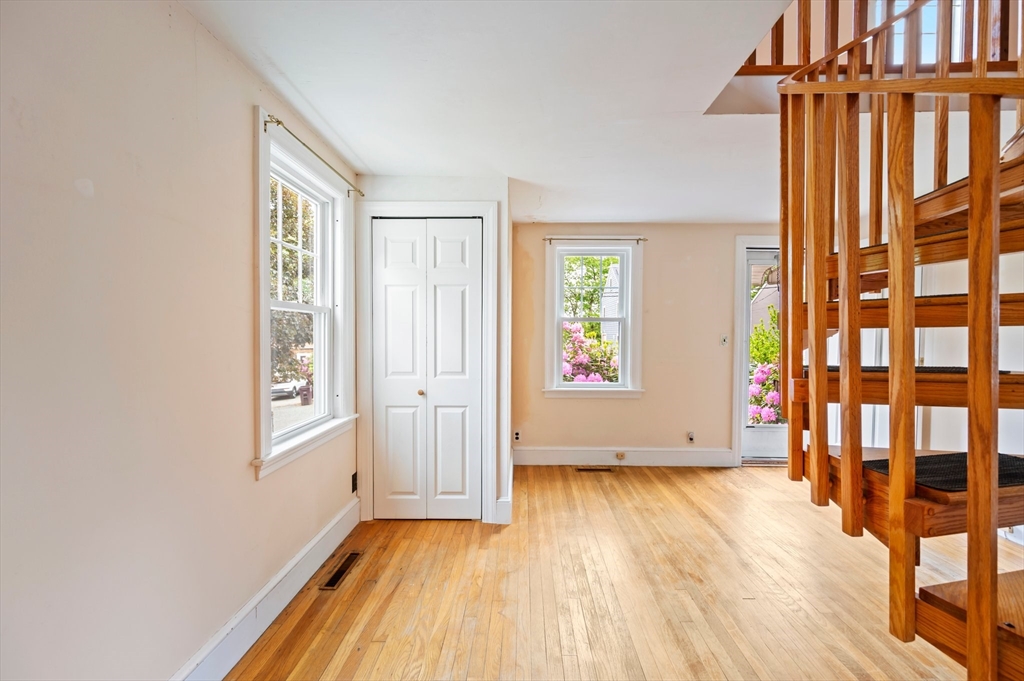 119 Clinton Road Weymouth, MA 02189 - Photo 13 of 29 Gallery Image 13