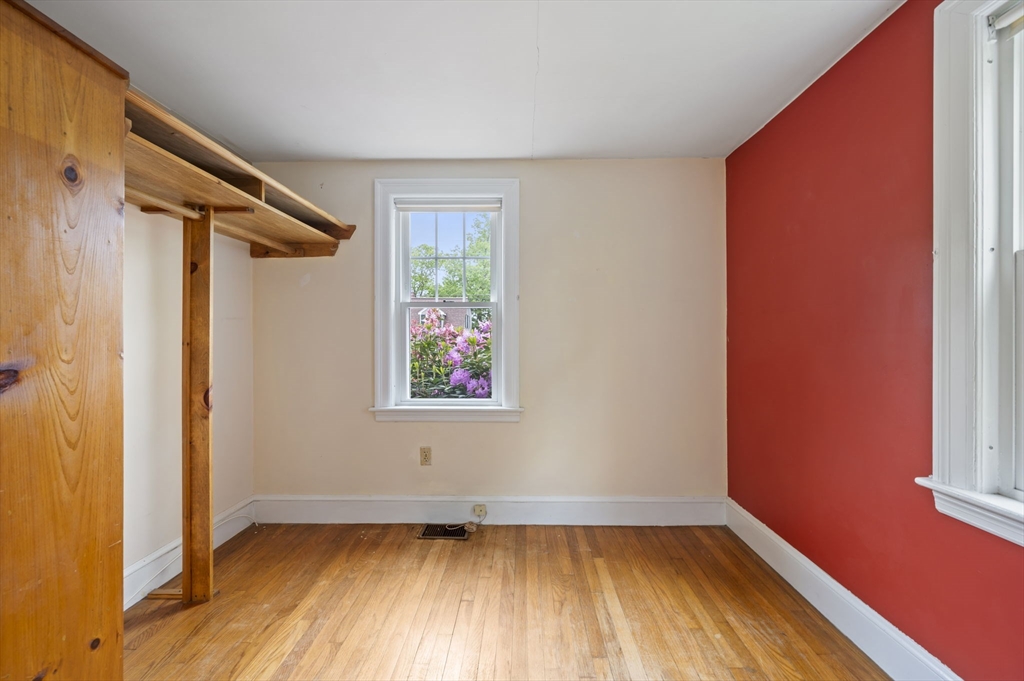 119 Clinton Road Weymouth, MA 02189 - Photo 14 of 29 Gallery Image 14