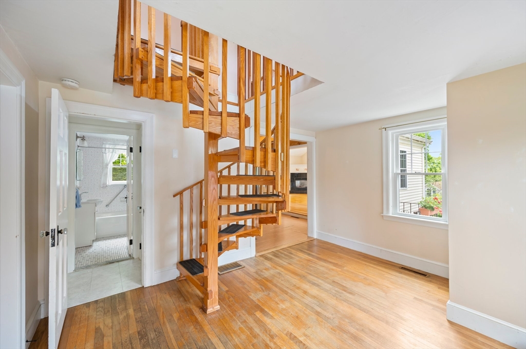 119 Clinton Road Weymouth, MA 02189 - Photo 2 of 29 Gallery Image 2