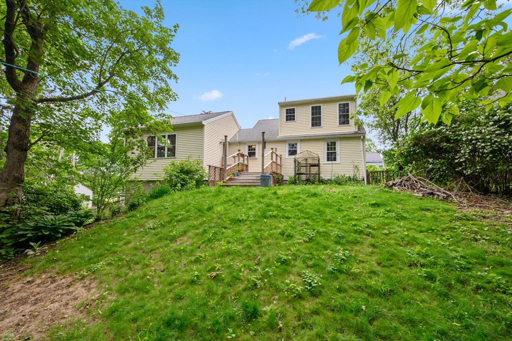 119 Clinton Road Weymouth, MA 02189 - Photo 26 of 29 Gallery Image 26