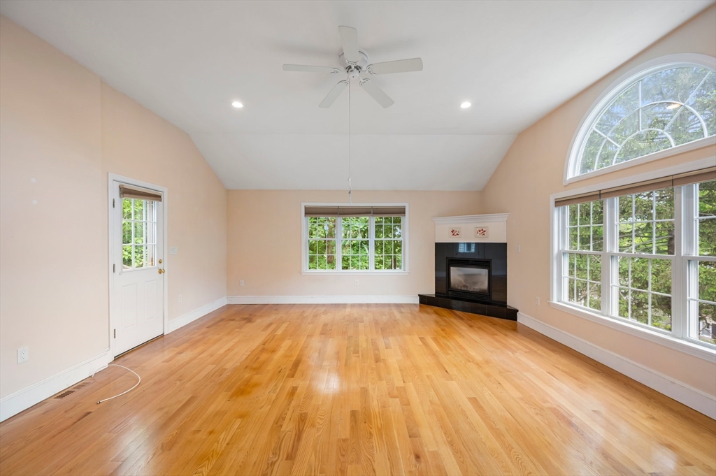 119 Clinton Road Weymouth, MA 02189 - Photo 9 of 29 Gallery Image 9