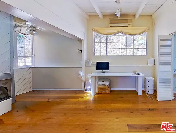 $2,700 | 10211 Seabury Lane, Los Angeles, CA 90077