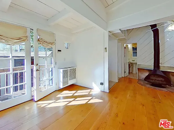 $2,700 | 10211 Seabury Lane, Los Angeles, CA 90077