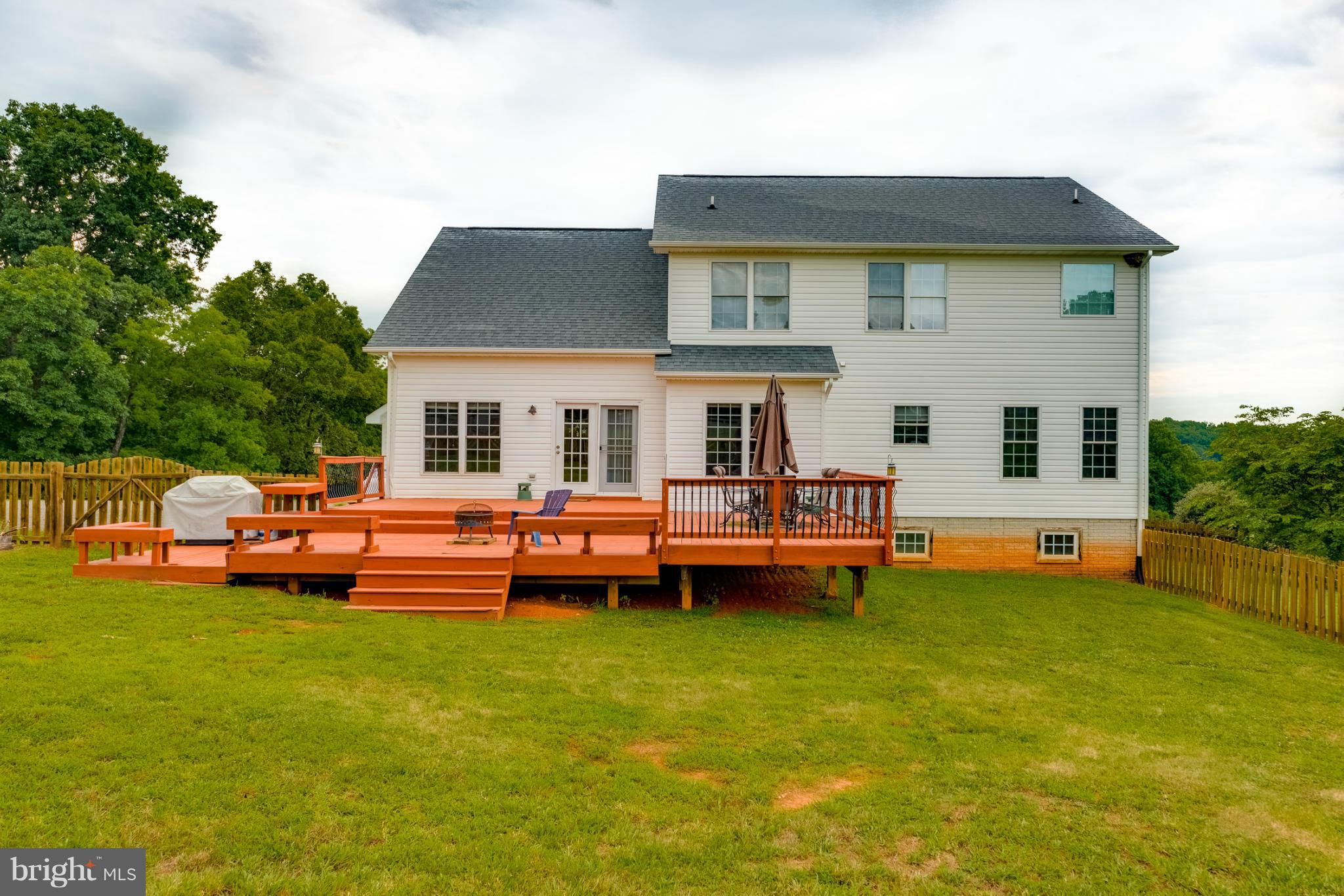 5459 Doc's Road Amissville, VA 20106 - Photo 21 of 30 Exterior (Rear)