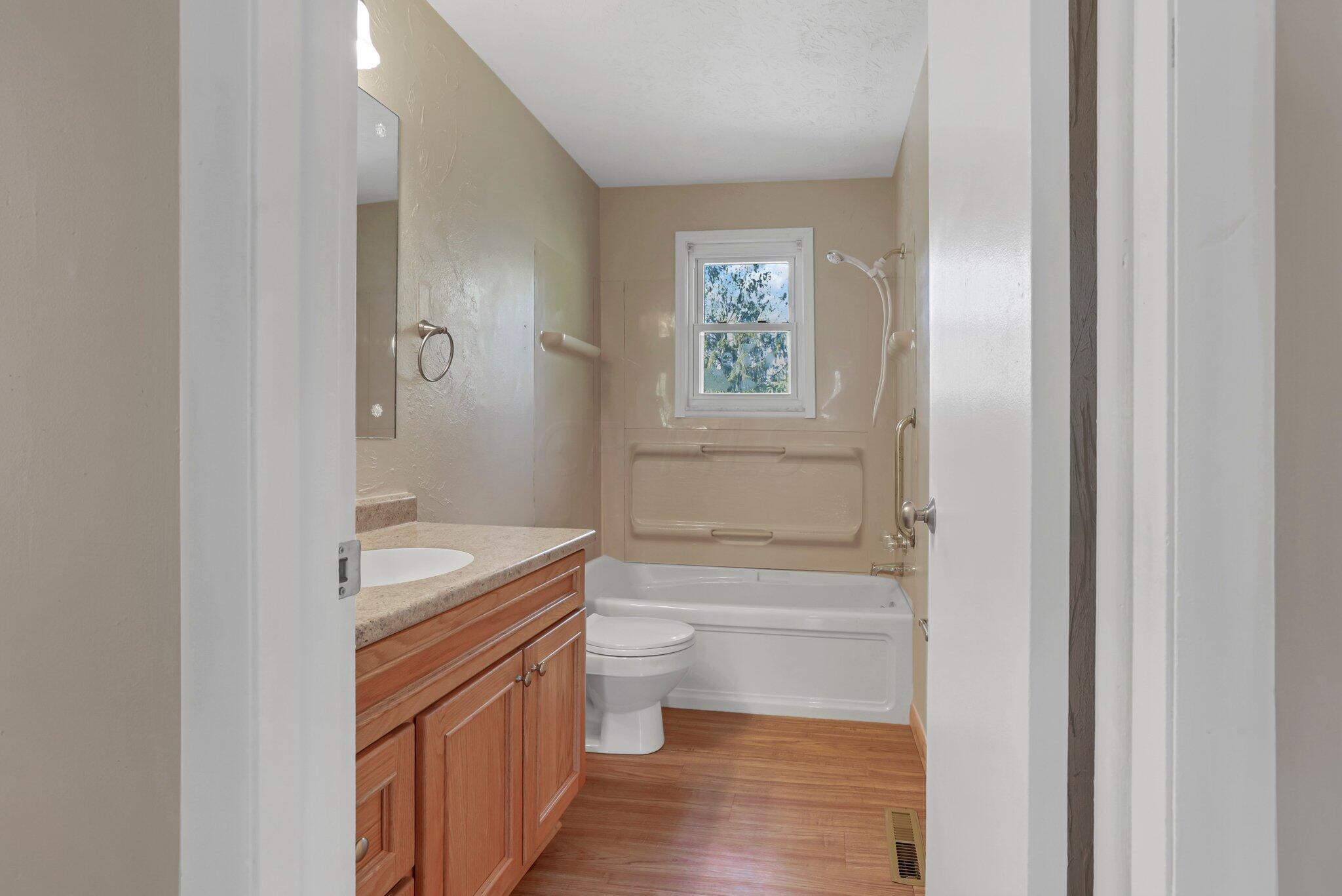 2470 Merbrook Road Columbus, OH 43235 - Photo 34 of 50 30-web-or-mls-5F3A0447