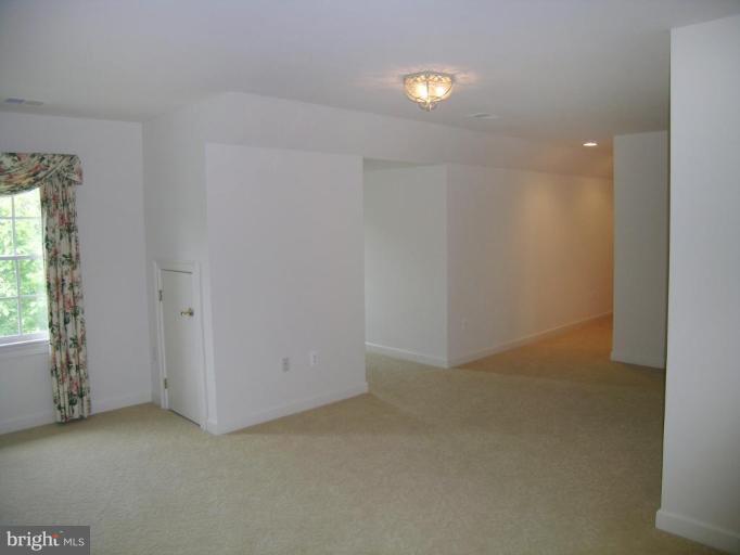 10000 Windy Hollow Road Great Falls, VA 22066 - Photo 15 of 30 Sitting Room