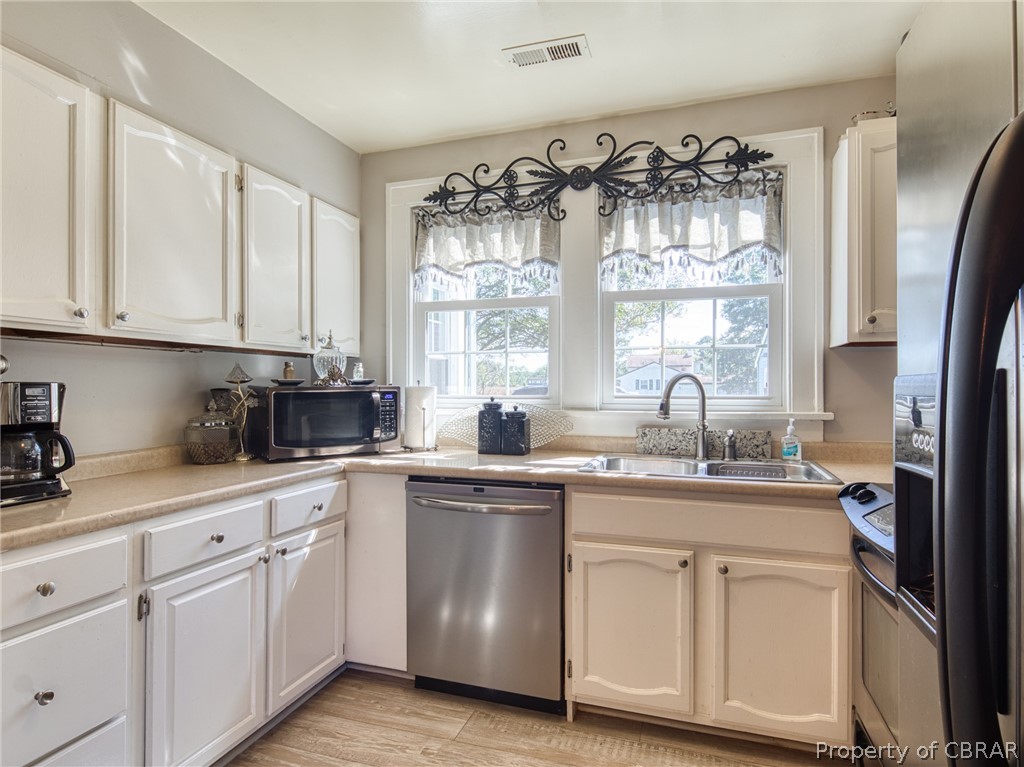 2436 Perrin Creek Road Hayes, VA 23072 - Photo 8 of 27 Kitchen