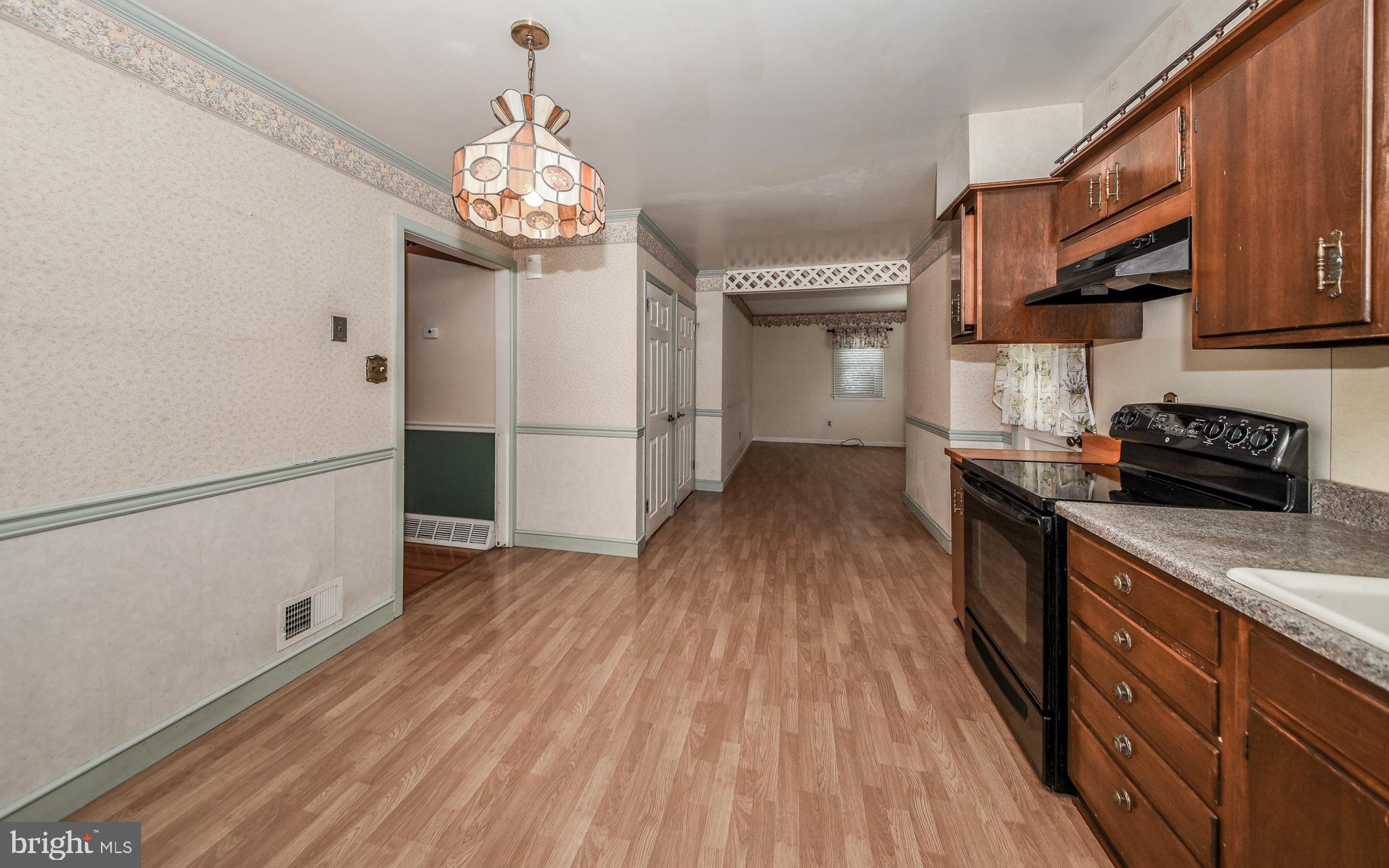 1484 West Street Road Warminster, PA 18974 - Photo 11 of 39 Kitchen looking past Breakfast Nook to Family Room
