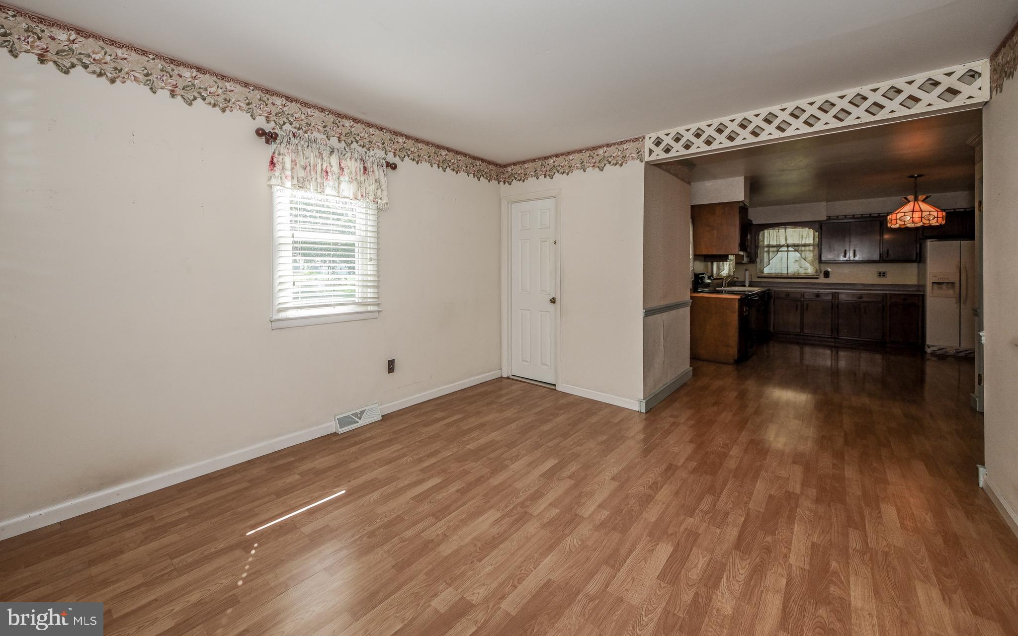 1484 West Street Road Warminster, PA 18974 - Photo 12 of 39 Family Room looking past Breakfast Nook to Kitchen