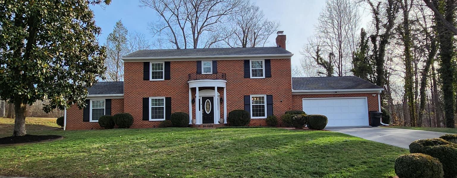 5257 North Spring Drive Northwest Roanoke, VA 24019 - Photo 1 of 47 front view of a house with a yard