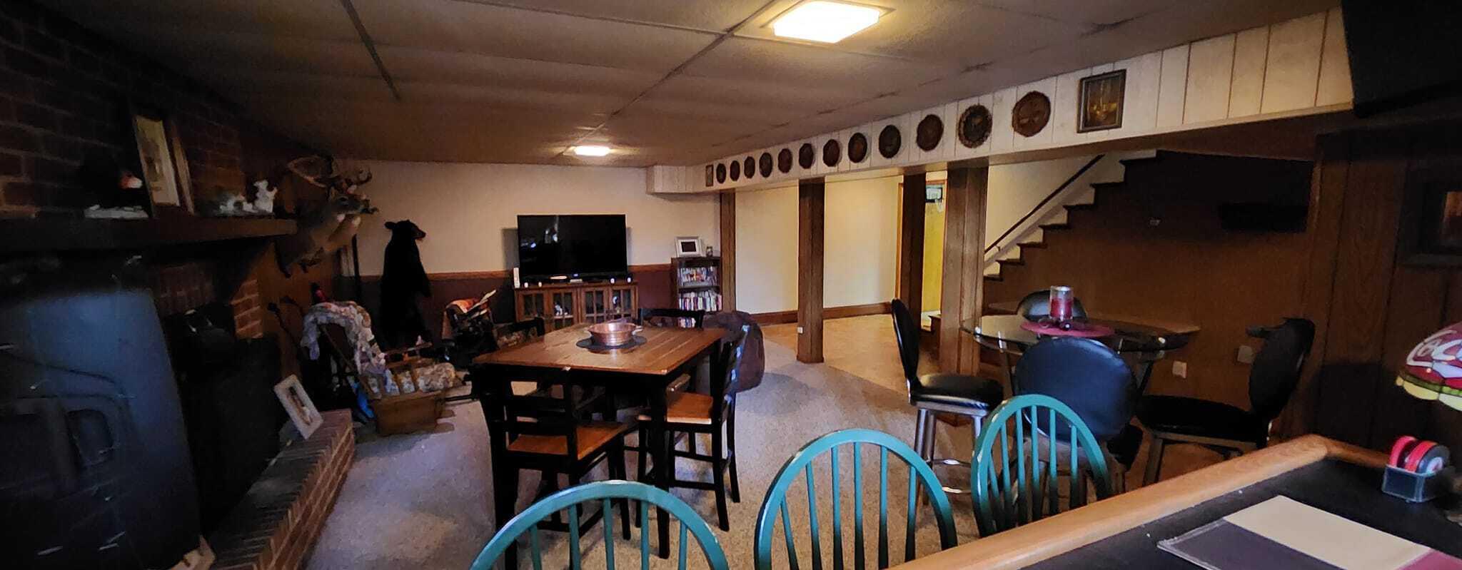 5257 North Spring Drive Northwest Roanoke, VA 24019 - Photo 34 of 47 a view of a dining room with furniture