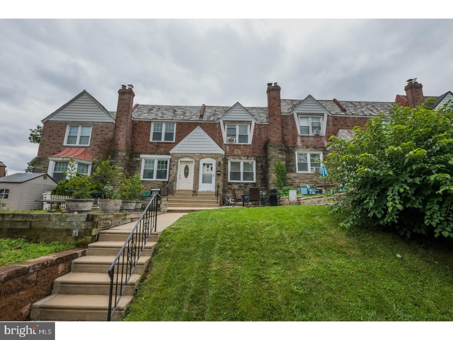 237 St Laurence Road Upper Darby, PA 19082 - Photo 1 of 15 Front Yard