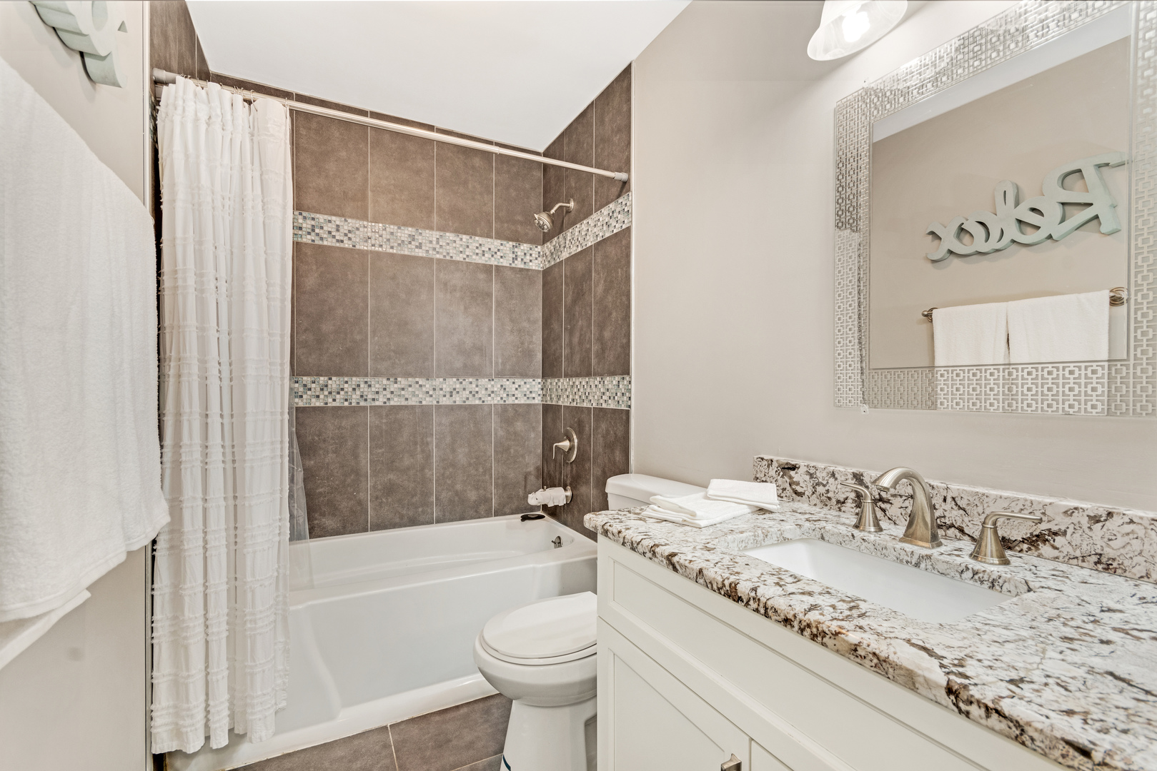 S060 Beverly Street Wheaton, IL 60187 - Photo 19 of 27