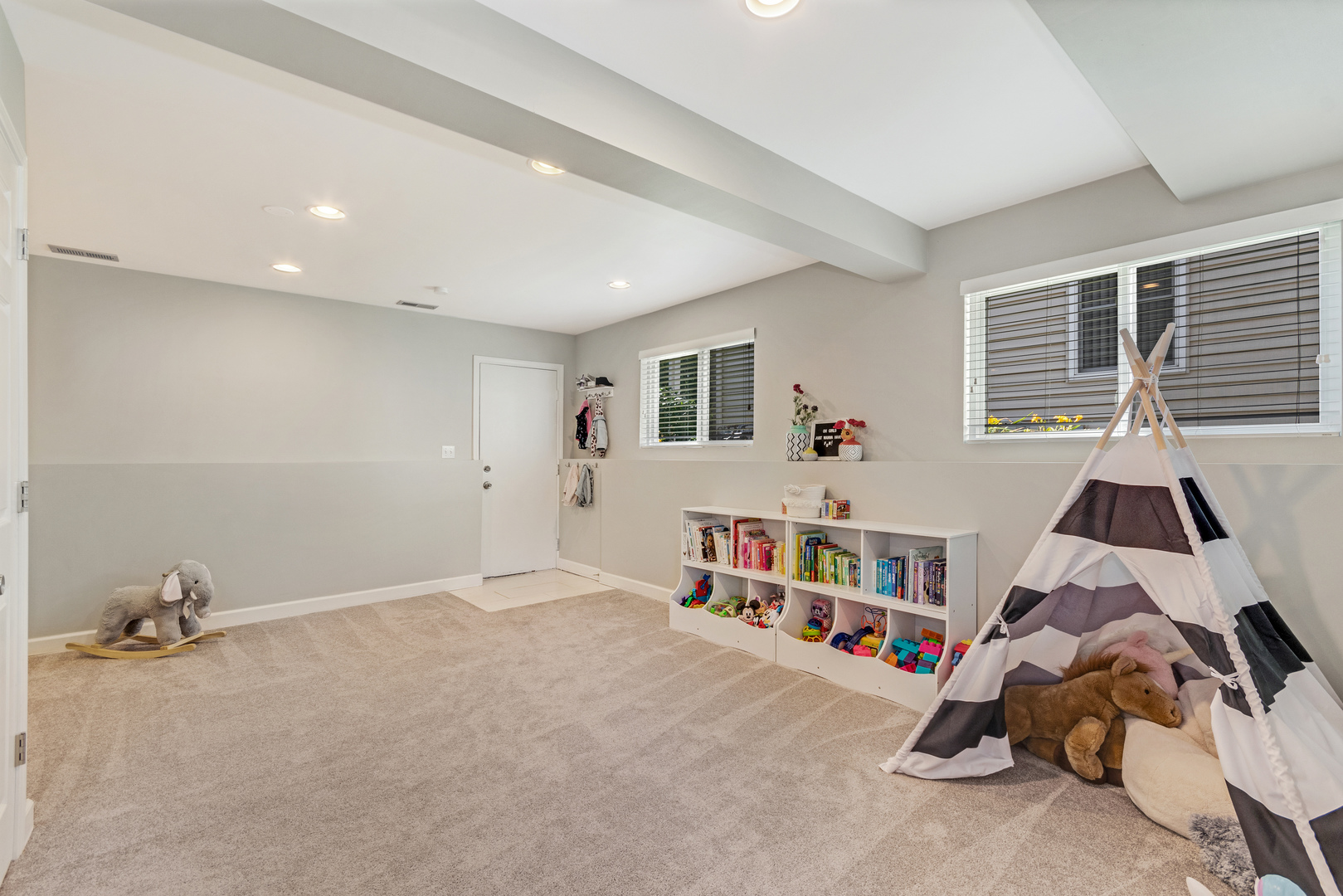 S060 Beverly Street Wheaton, IL 60187 - Photo 20 of 27