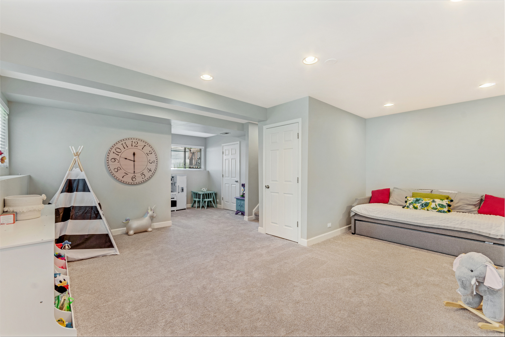 S060 Beverly Street Wheaton, IL 60187 - Photo 21 of 27