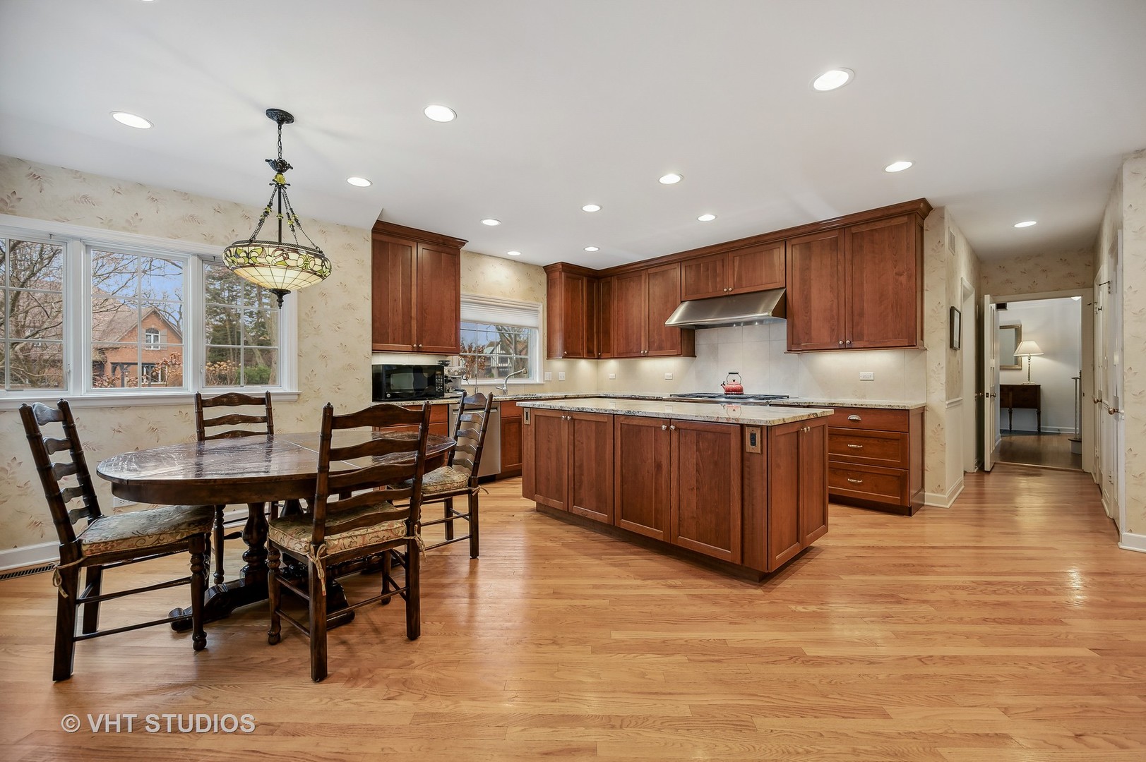 1129 Romona Road Wilmette, IL 60091 - Photo 14 of 45