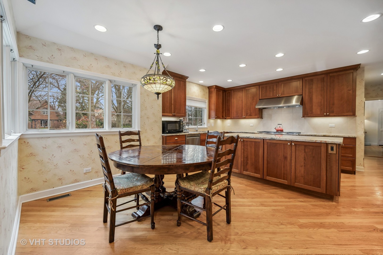 1129 Romona Road Wilmette, IL 60091 - Photo 19 of 45