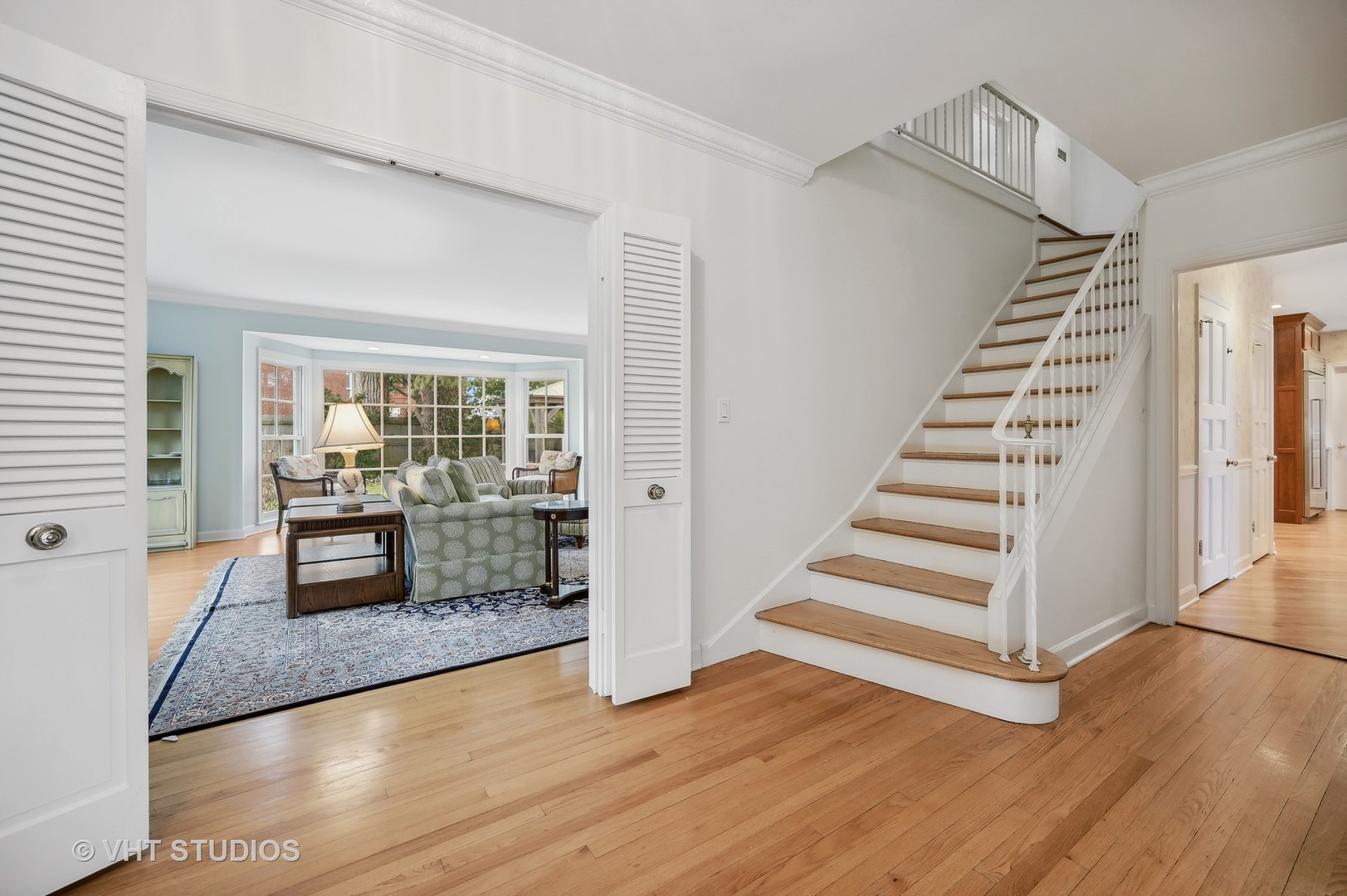 1129 Romona Road Wilmette, IL 60091 - Photo 3 of 45