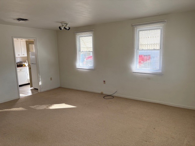 968 40th Street Moline, IL 61265 - Photo 11 of 19 an empty room with windows
