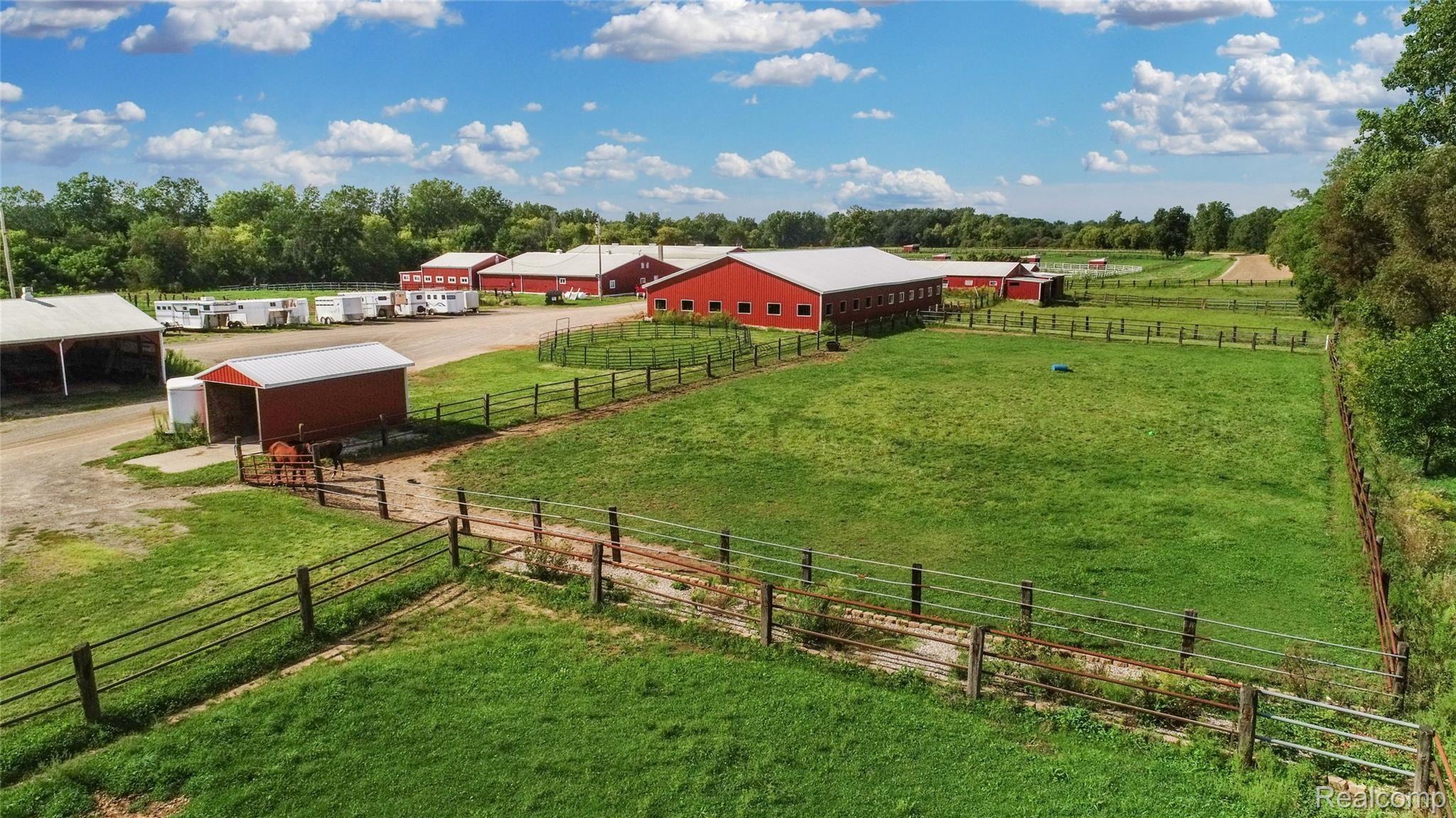 9451 East Prior Road Durand, MI 48429 - Photo 77 of 82 East_Prior_107.jpg