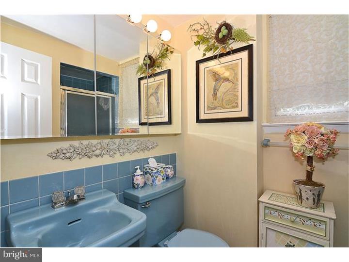 9700 Glenhope Road Philadelphia, PA 19115 - Photo 17 of 19