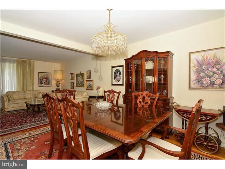 9700 Glenhope Road Philadelphia, PA 19115 - Photo 6 of 19