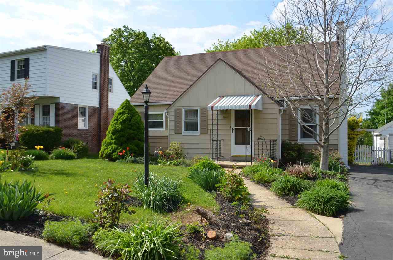 847 Rathton Road York, PA 17403 - Photo 1 of 32 Gallery Image 1