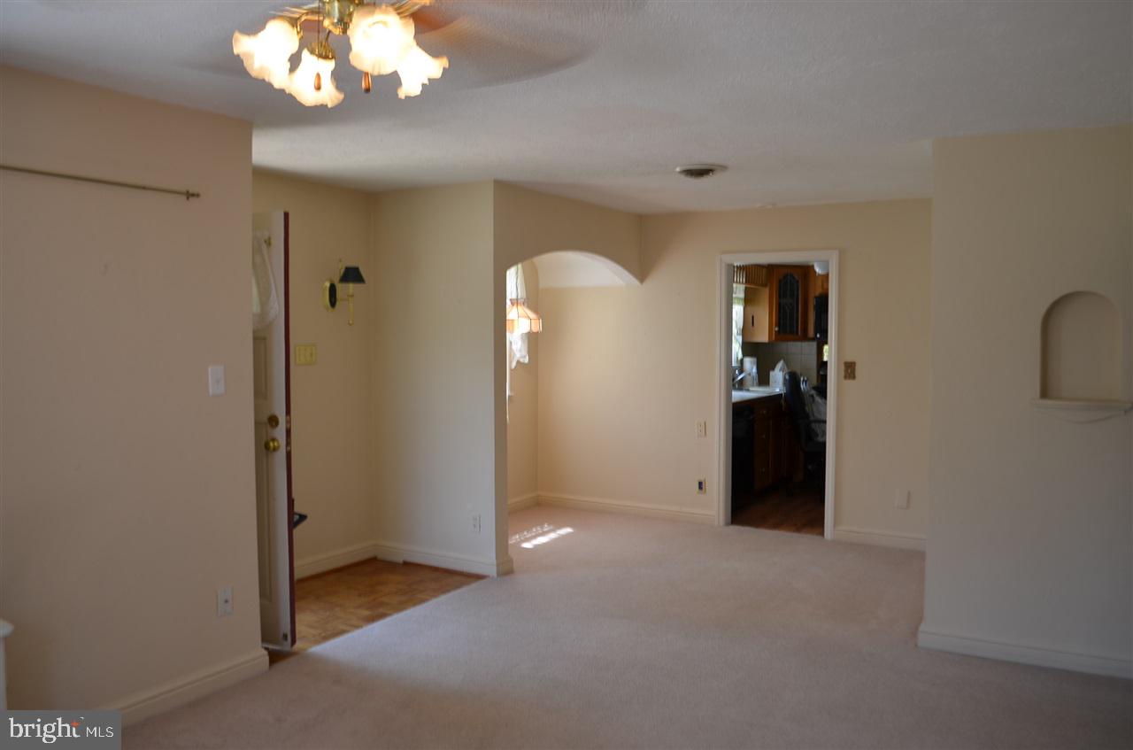 847 Rathton Road York, PA 17403 - Photo 3 of 32 Gallery Image 3
