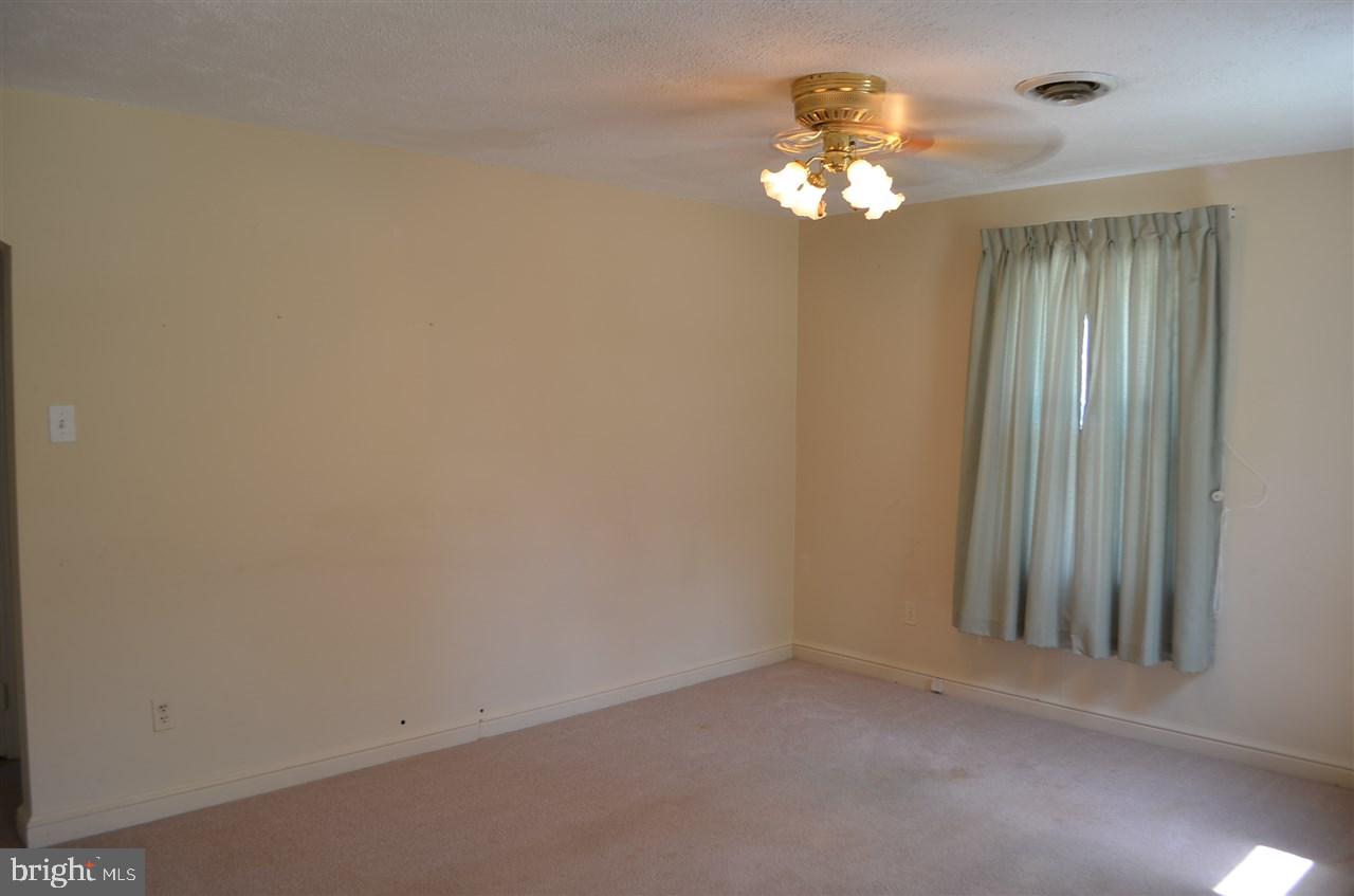 847 Rathton Road York, PA 17403 - Photo 5 of 32 Gallery Image 5