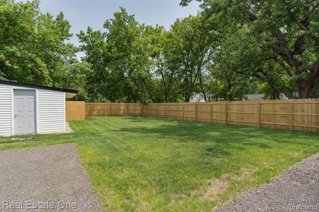 2392 West Auburn Road Rochester, MI 48309 - Photo 20 of 20