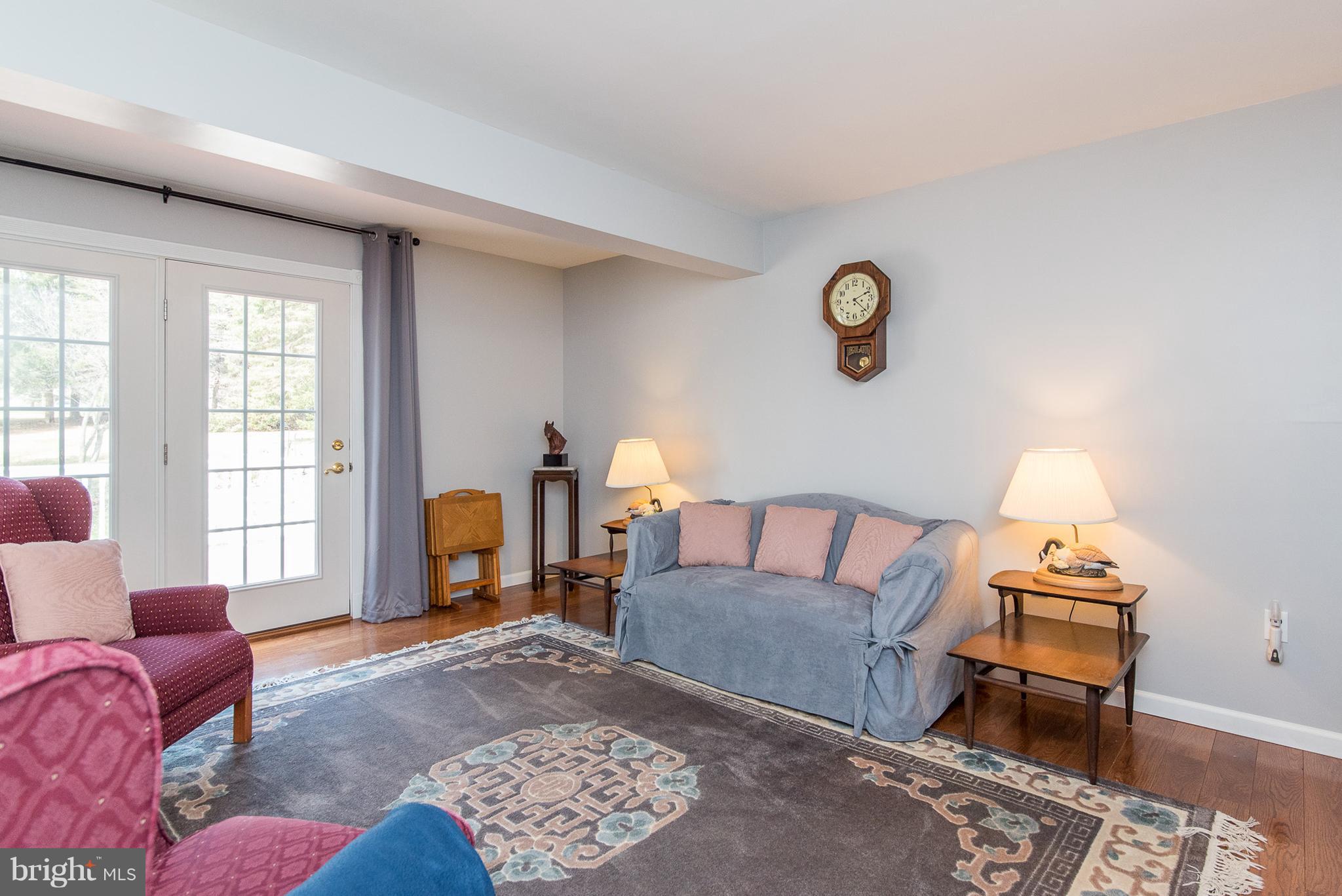 6712 Lewis Road Baldwin, MD 21013 - Photo 9 of 30 Living Room