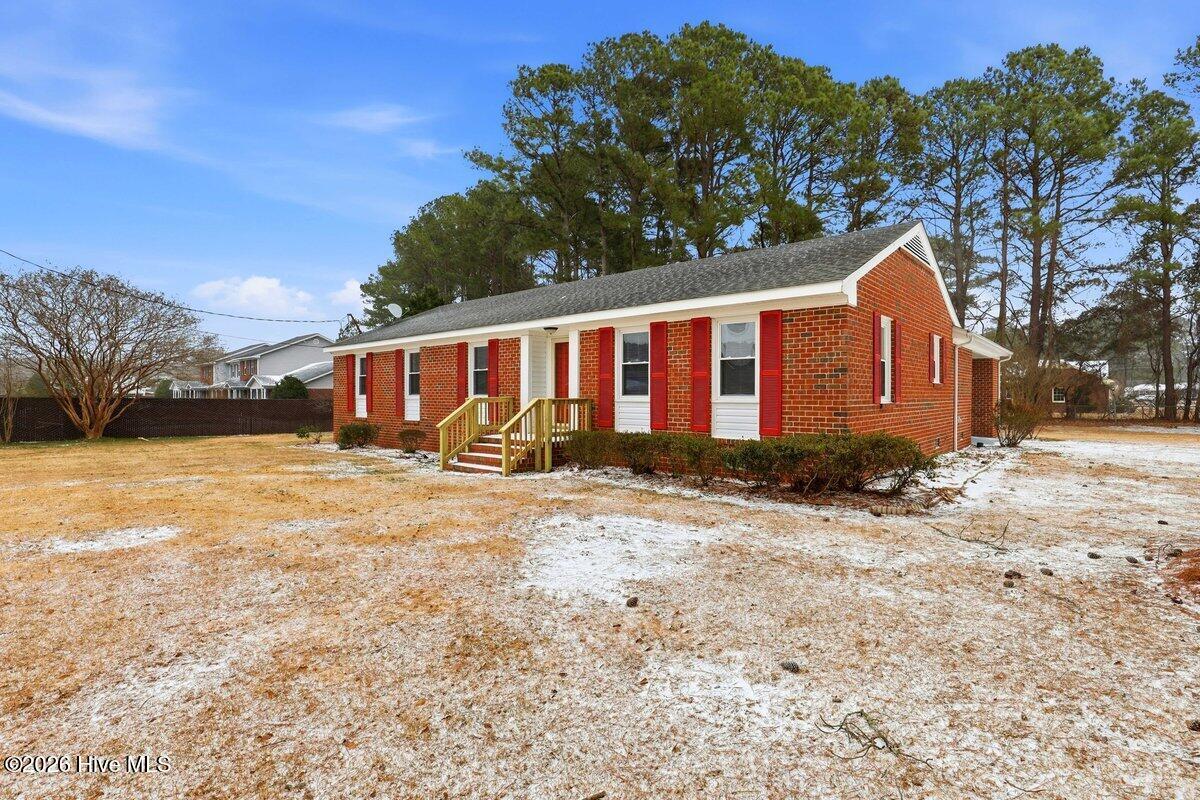 101 Myrtle Road La Grange, NC 28551 - Photo 2 of 34 101 Myrtle Rd-2