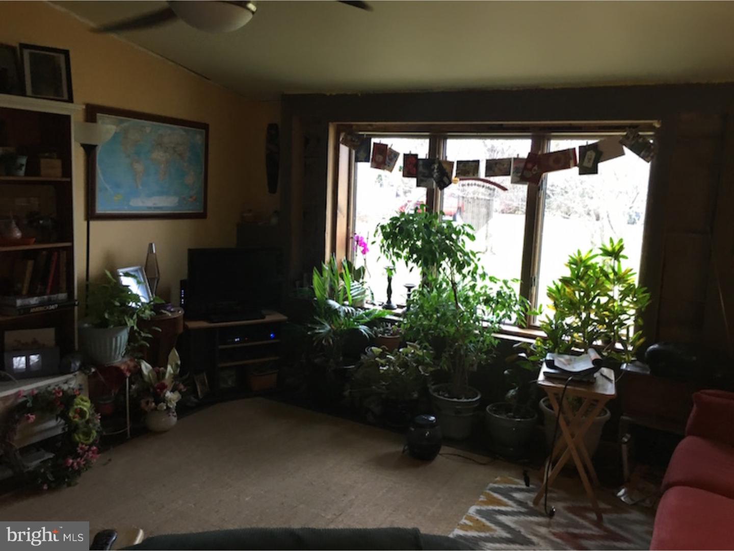 211 Niantic Road Barto, PA 19504 - Photo 4 of 23 Gallery Image 4