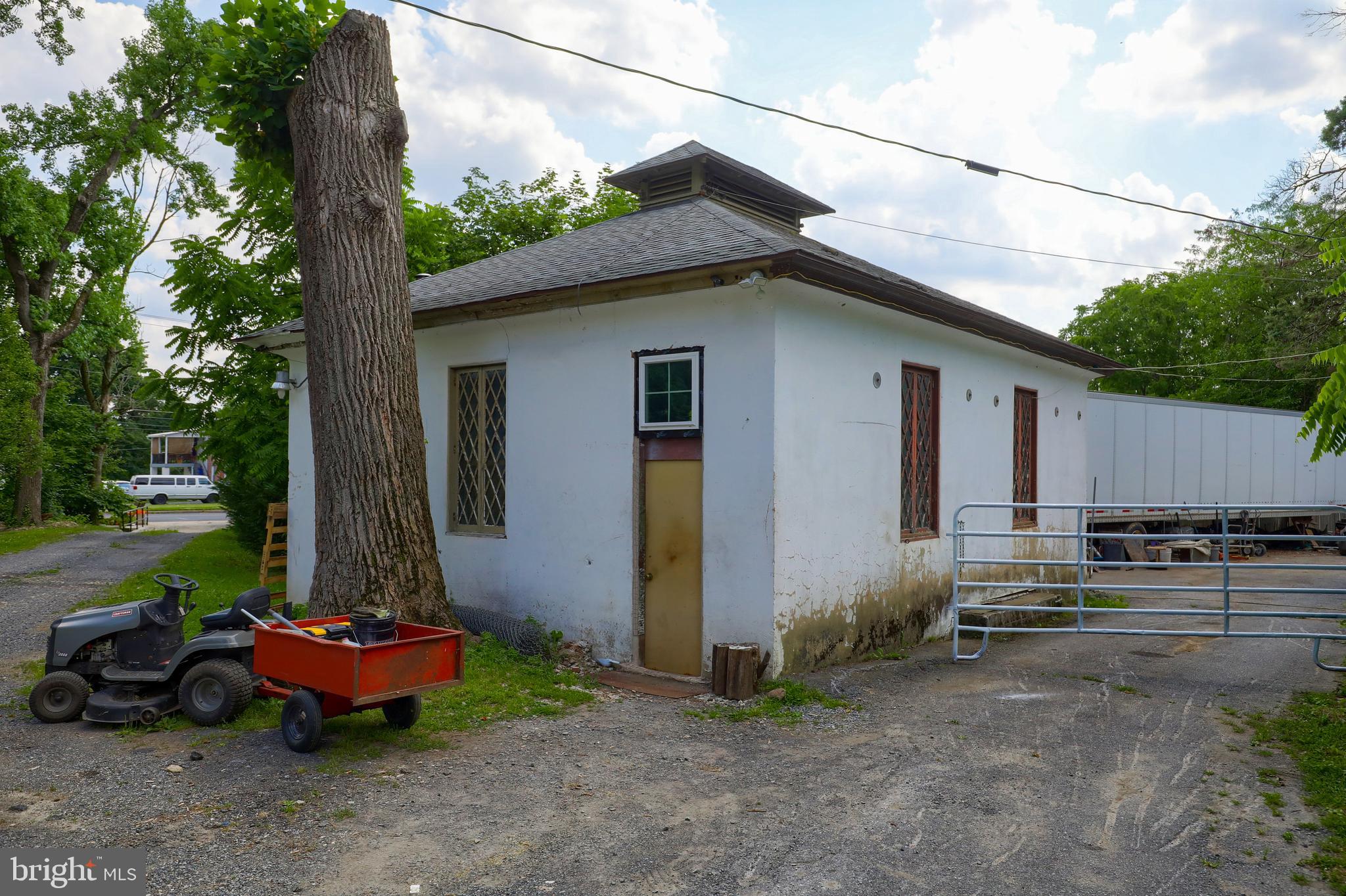1139 Mount Laurel Road Temple, PA 19560 - Photo 13 of 61 Garage